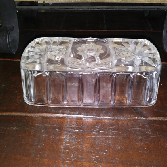 *Vintage* Crystal glass butter dish - Picture 7 of 8